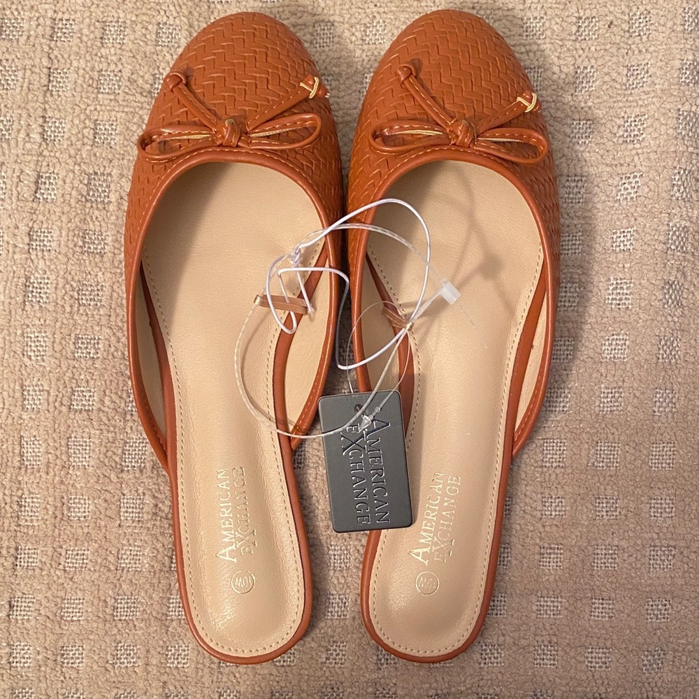 American Exchange Women's Brown Loafers with Bow